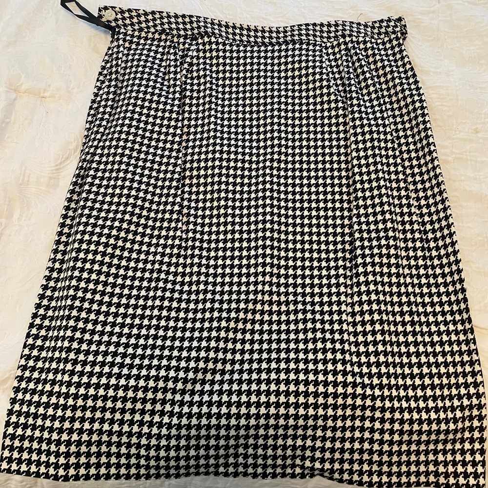 Like New Ralph Lauren Houndstooth Pencil Skirt